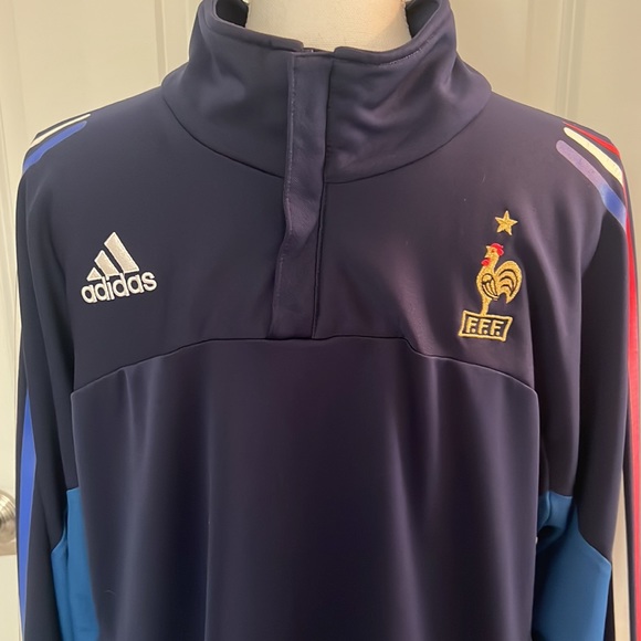 Adidas - Picture 2 of 5